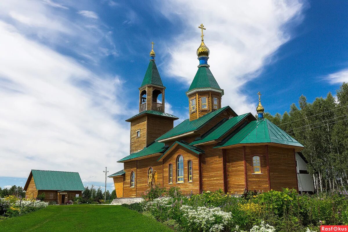 Омская область алтайский край. Богородице-Казанский Иоанно-Предтеченский скит (Сорочий Лог). Храм Сорочий Лог Алтайский край. Скид Иоана Предтечи сорочийлог.