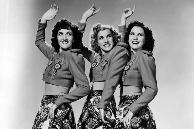 The Andrews sisters. The Andrews sisters в старости. The Andrews sisters фото. Andrews sisters 1940s.