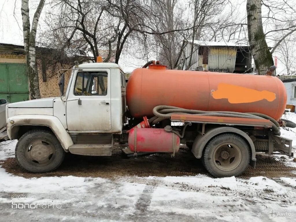 Ассенизатор москва. ГАЗ 3307 ассенизатор 4.5 кубов. ГАЗ 3307 ассенизатор 5 кубов. Машина ГАЗ 3307 ассенизатор. ГАЗ 3307 ко 503в (ассенизаторская машина).