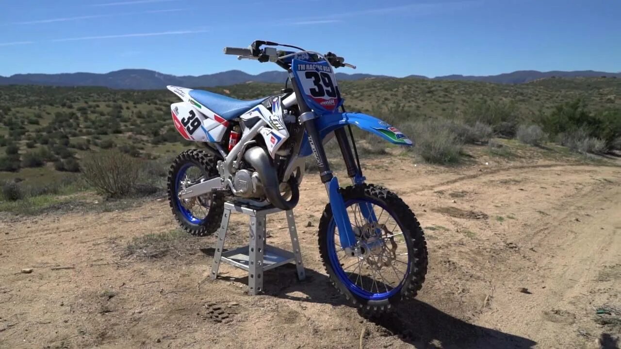 Ducati dirt bike. Racer dirt bike. Honda crf 250. Rfz racing. Racer dirt bike.