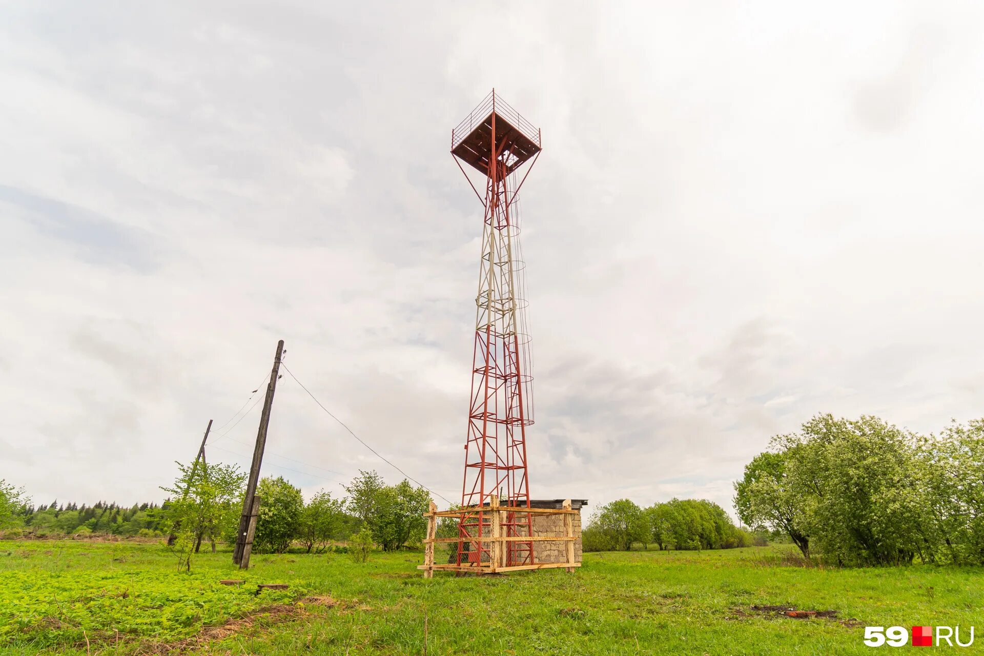 сотовая вышка деревня алмазово. вышка сотовой связи в деревне. вышка связи. сотовая вышка деревня алмазово. деревня бородино дмитровского района сотовая вышка.