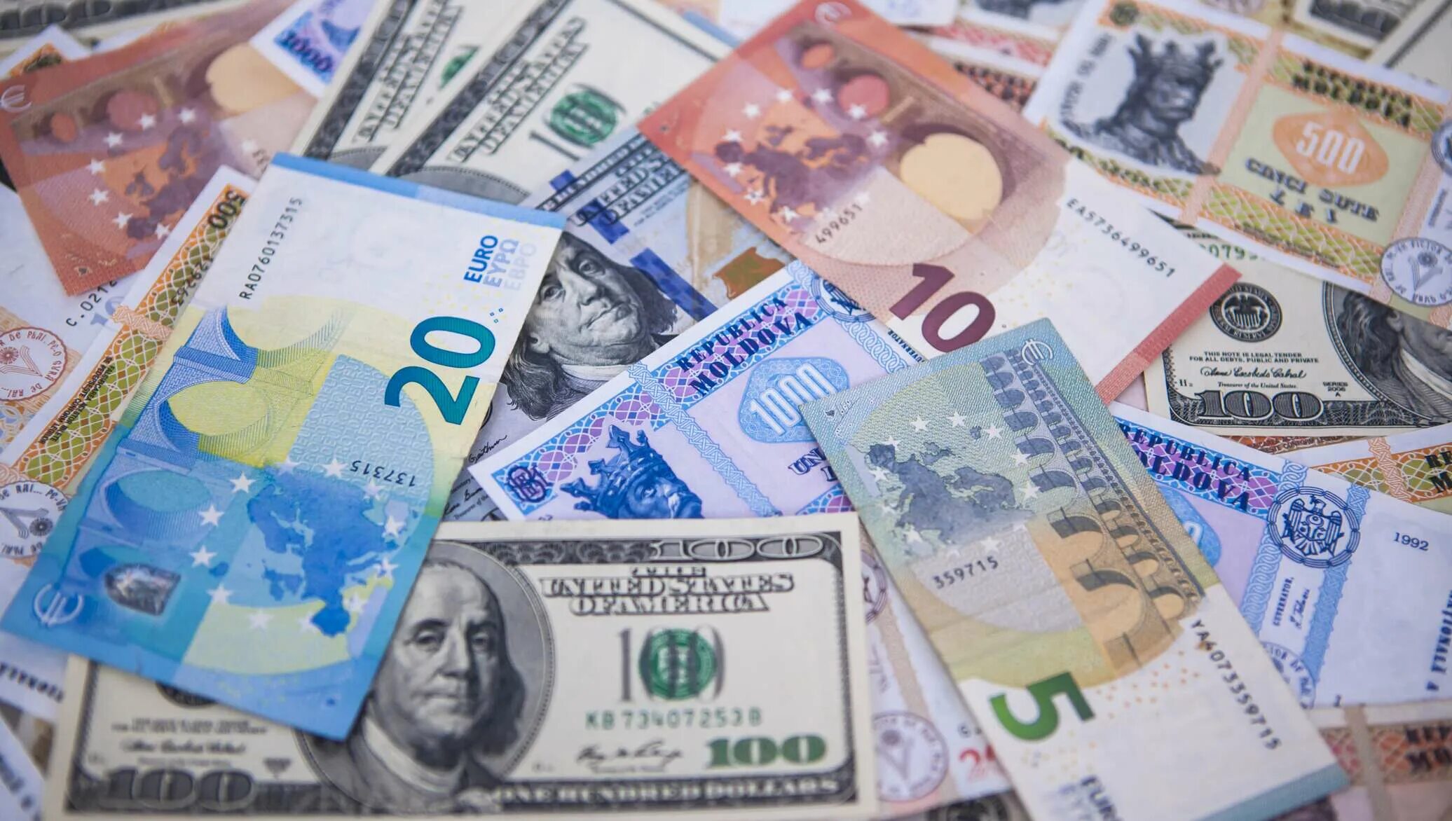 Национальная валюта может быть. Валюты разных стран. Деньги разных стран. Валюта Молдавии. Национальная валюта.