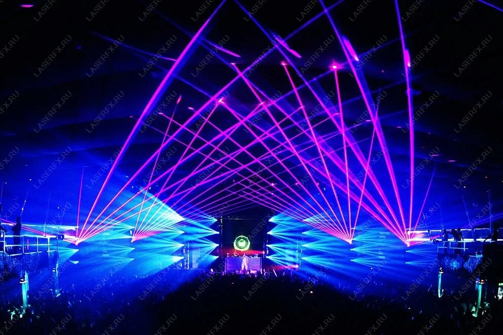 лазеры в культуре. лазерное шоу сокровища пиратов. шоу чудаки. платье марибель спектакль привиденице плуфт. лазерное шоу сокровища пиратов.