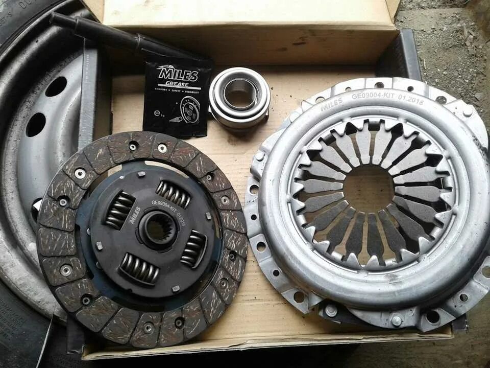 8. Сцепление матиз 0,8 exedy dwk2005. Сцепление дэу матиз 0. Крафтеч комплект сцепления дэу матиз. Поменять сцепление дэу матиз.