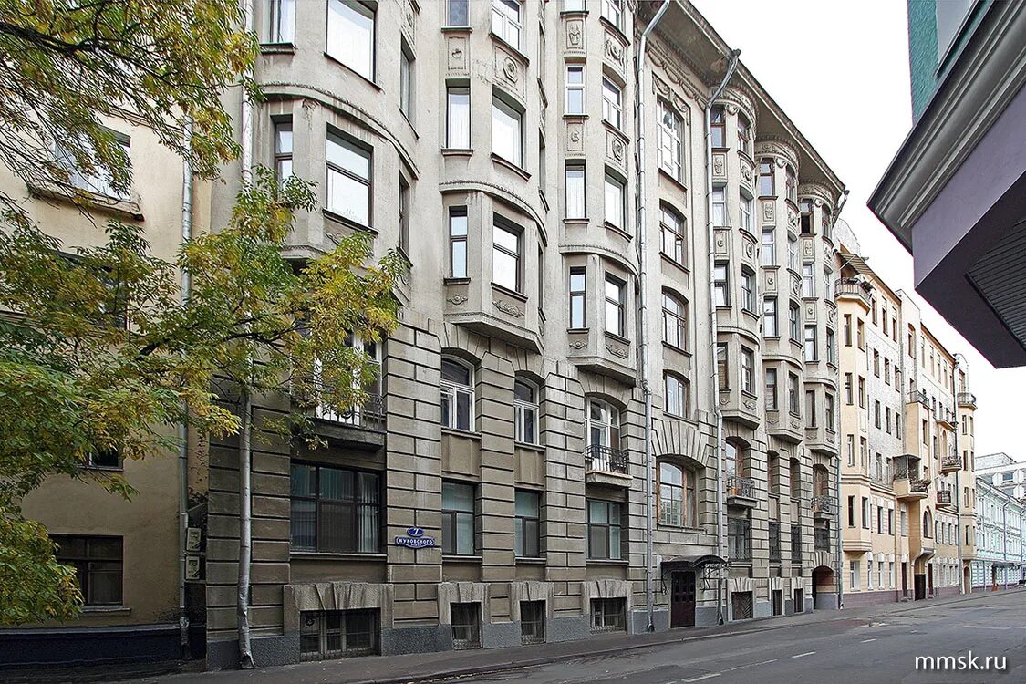 Ул жуковского 4 москва. Ул. жуковского, д.7. улица жуковского дом 2 москва. улица жуковского 7 москва. жуковского 7 питер.