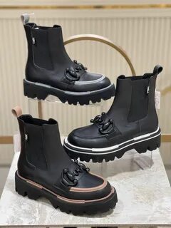 Женские ботинки 2023