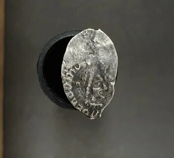 1400 рублей стоит