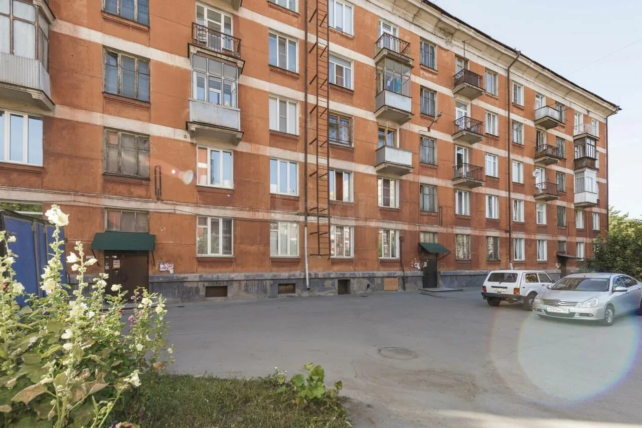 Учительская 40а новосибирск. Учительская 39. Учительская 46 новосибирск. Учительская 40а новосибирск. Новая заря 40а.