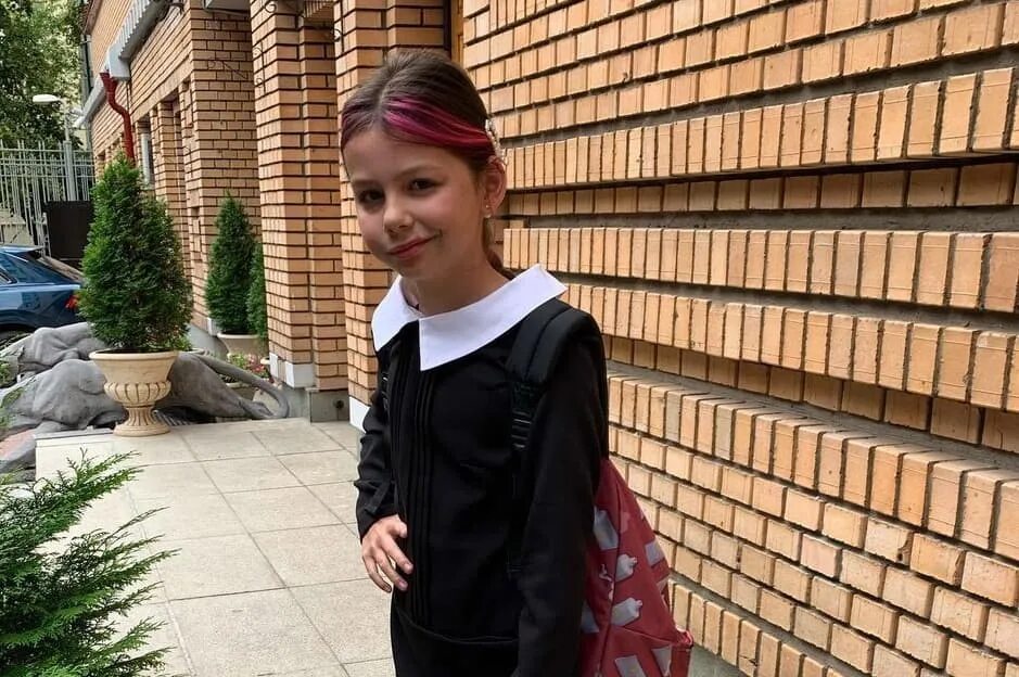 Фото ильи спицына и внучки. Фото внучки чернова. Илья спицын и внучка долиной. Саша долина внучка. Фото ильи спицына и внучки.