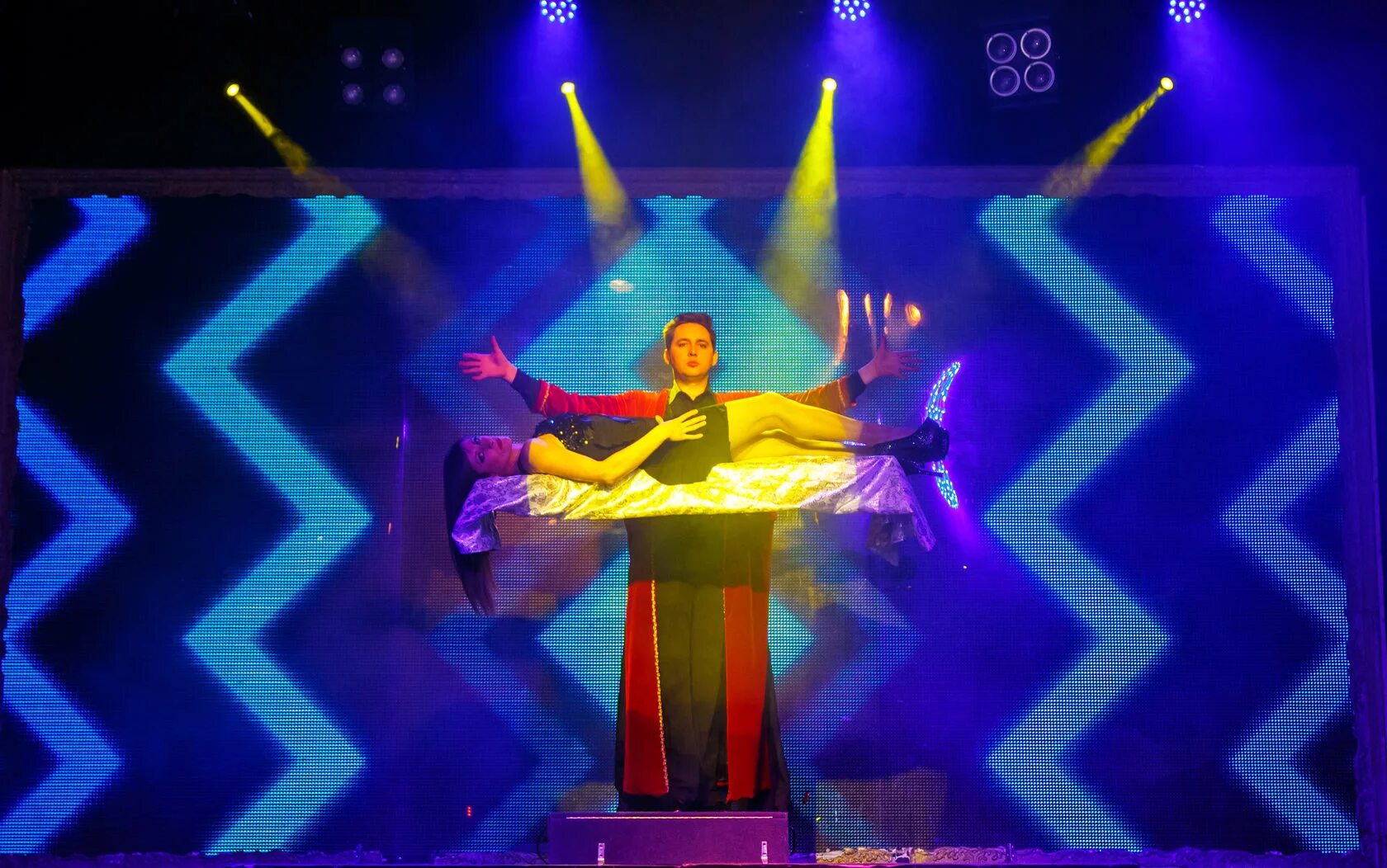 Московский театр иллюзий. Московский театр иллюзий лазо 3. Московский театр иллюзий. Сайт театра иллюзий. Московский театр иллюзий.