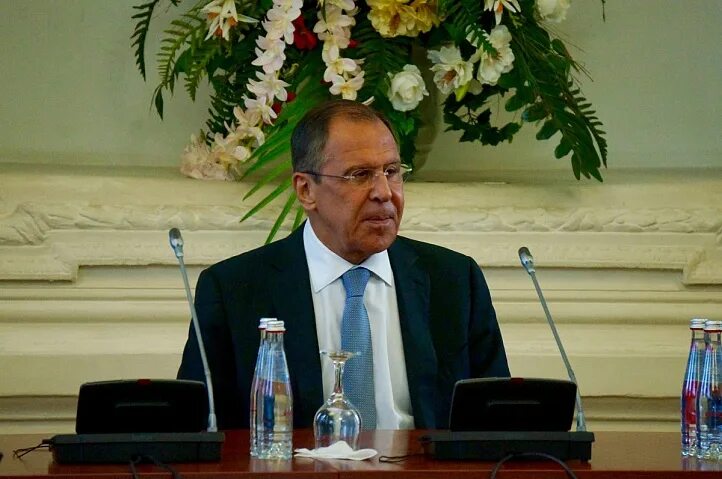 Департамент иностранных. Высотка мид на смоленской. Мид сша, мид чехии, мид россии. Сталинские высотки мид. Мид рф здание архитектура.