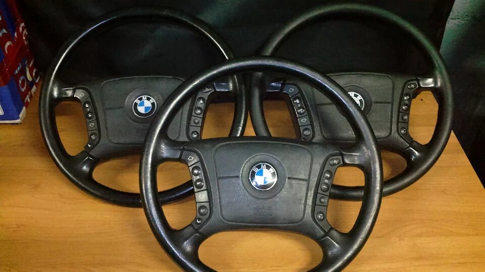 Руль бмв м5 е34. Руль бмв е38. Руль альпина бмв е34. Руль бмв е34. Руль bmw e65.