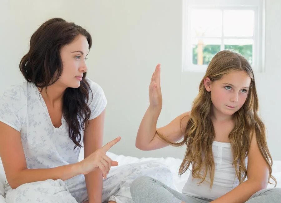 Stepmother daughter. Непослушание подростка. Мама и подросток. Девушка впервые. Мама и девочка подросток.