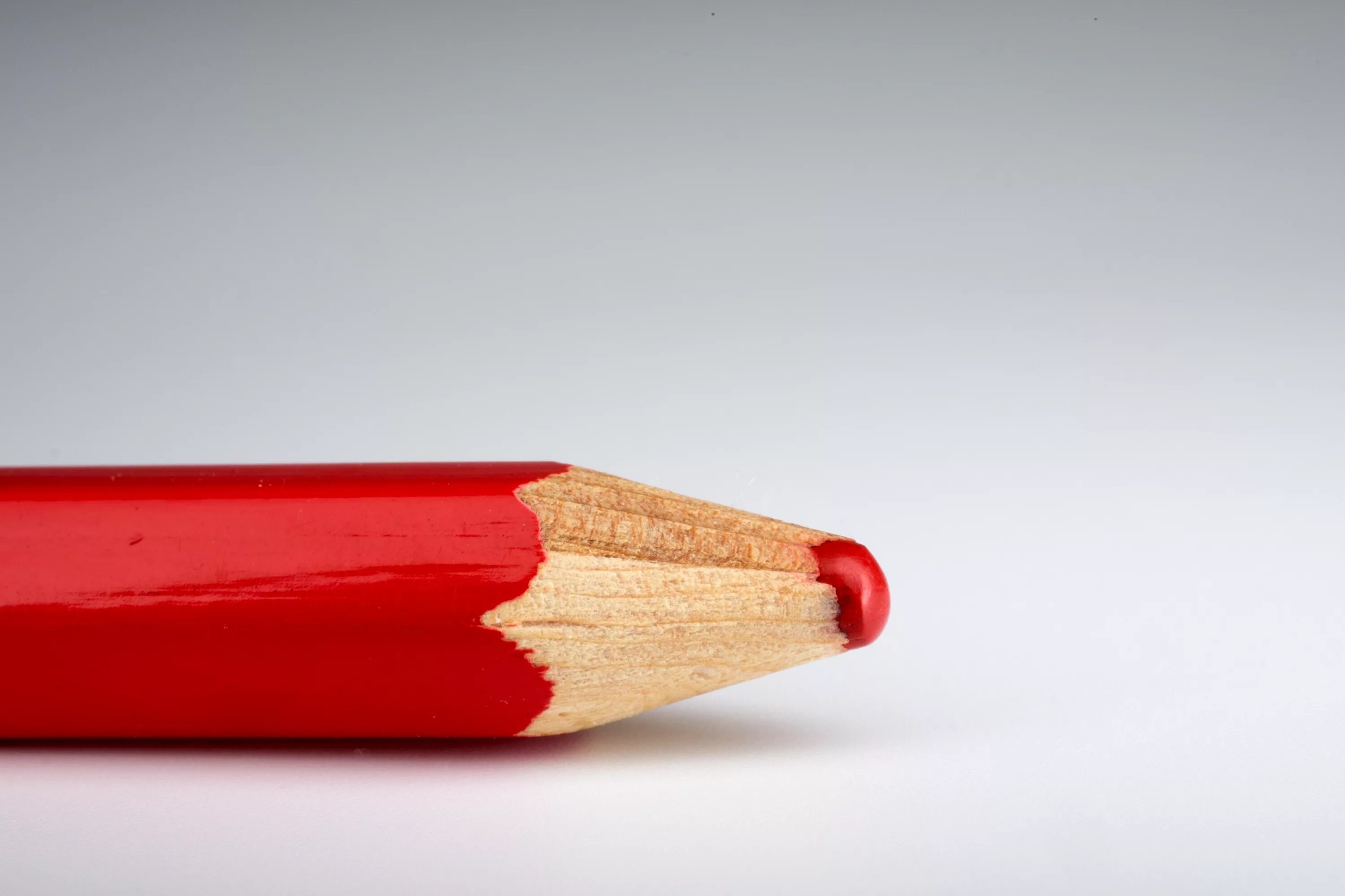 Карандаш. Карандаш фото. Красный карандаш. Цветной карандаш красный. Used pencil