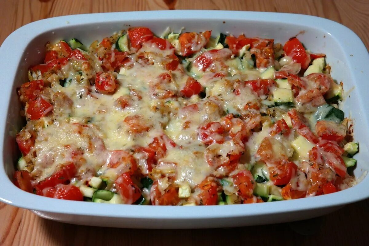 Быстро и вкусно фото. Мясная запеканка с овощами. Вкусный ужин для семьи. Летняя овощная запеканка. Овощная запеканка с мясом.