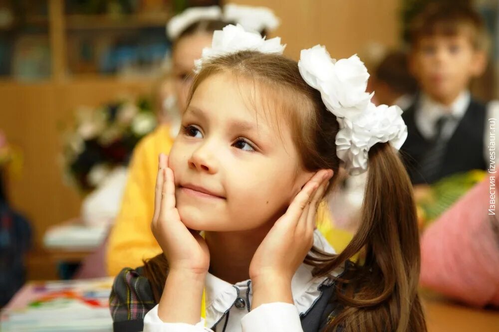 1 класс фото. Первоклассники. Первоклассница. Красивые первоклашки. Школа первоклассника.