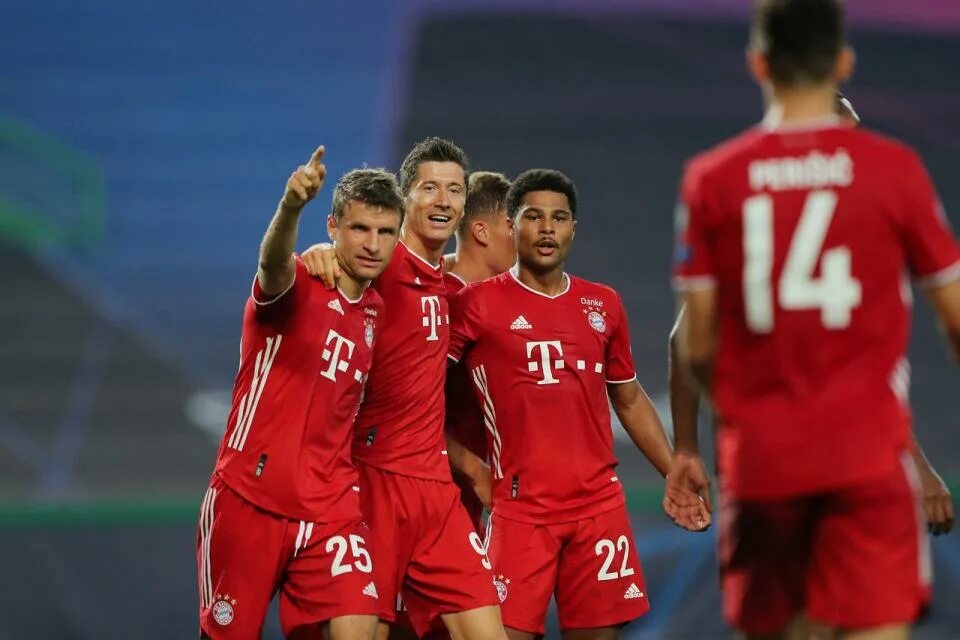 Сборная баварии по футболу. Футболист bayern munchen. Fifa 22 бавария. Бавария франция. Фк бавария.