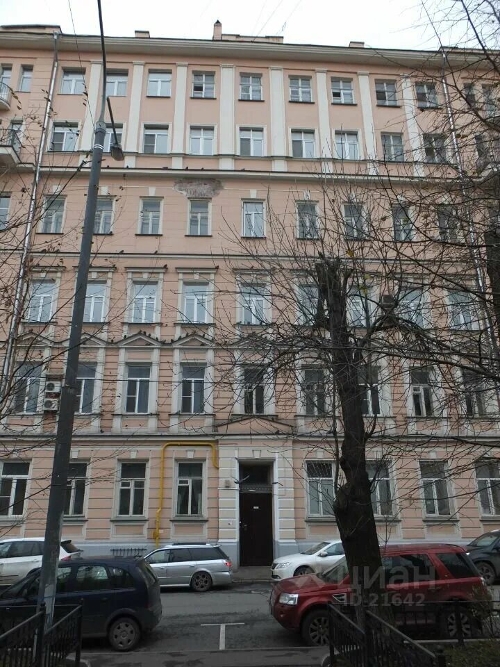 Ст. Москва средний каретный переулок дом 7 стр 1. Средний каретный переулок, 4 (в арке). Средний каретный пер. Средний каретный переулок москва.