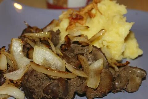 Как жарить печень с картошкой