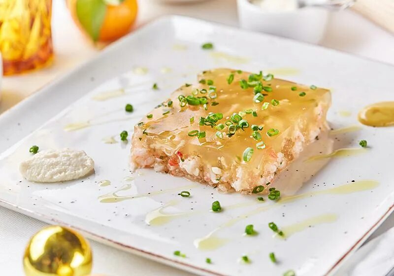 Холодец вкусные картинки. Эстонский холодец. Идеальный холодец. Кухня наизнанку холодец из курицы. Палтус с биском из магаданской креветки.