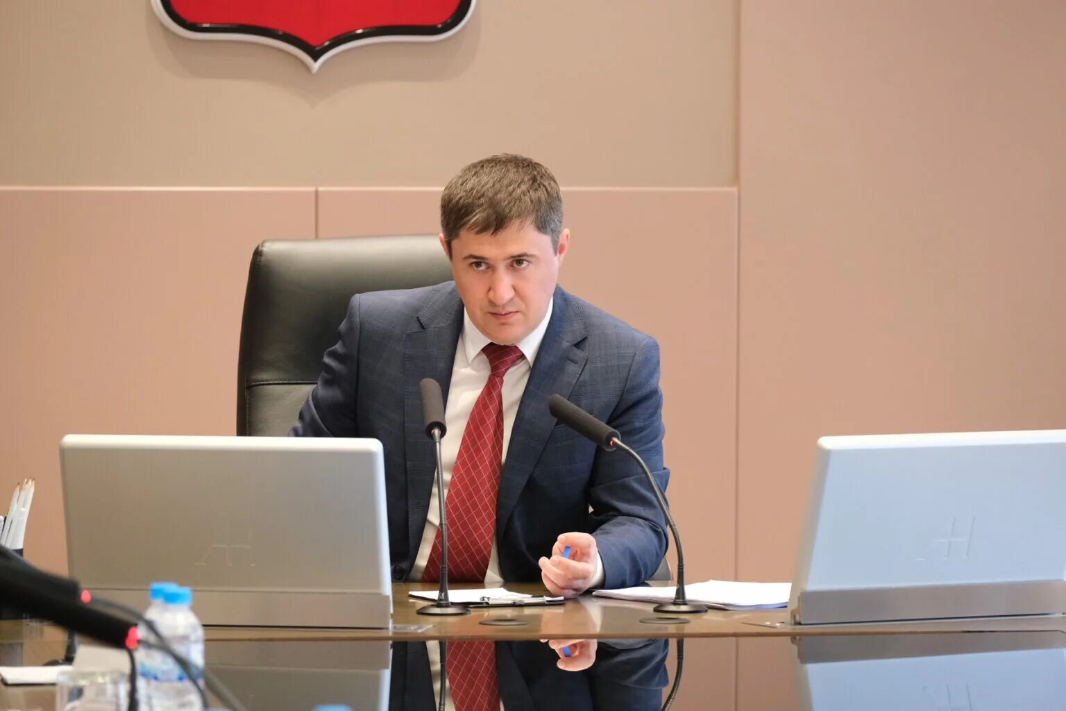 губернатор пермского края 2020 дмитрий махонин. сайт махонина губернатора пермского края. дмитрий николаевич махонин. махонин губернатор пермского края. инаугурация губернатора пермского края махонина.