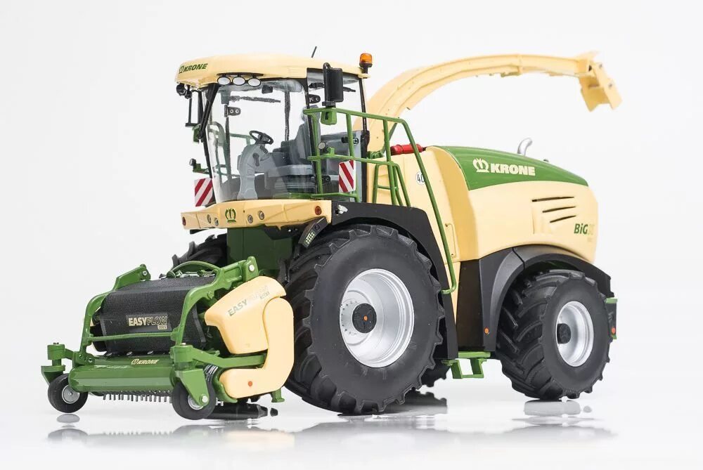 Krone big x 580. Комбайн Кроне big-x 580. Krone big x 680. Кормоуборочный комбайн Krone big x580. 650 крон