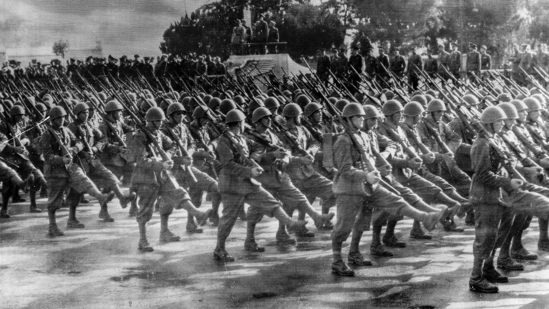 Парад немецких войск. Армия Италии Муссолини. Итальянские войска во второй мировой. Армия Италии 1941. Италия ww2 Муссолини.