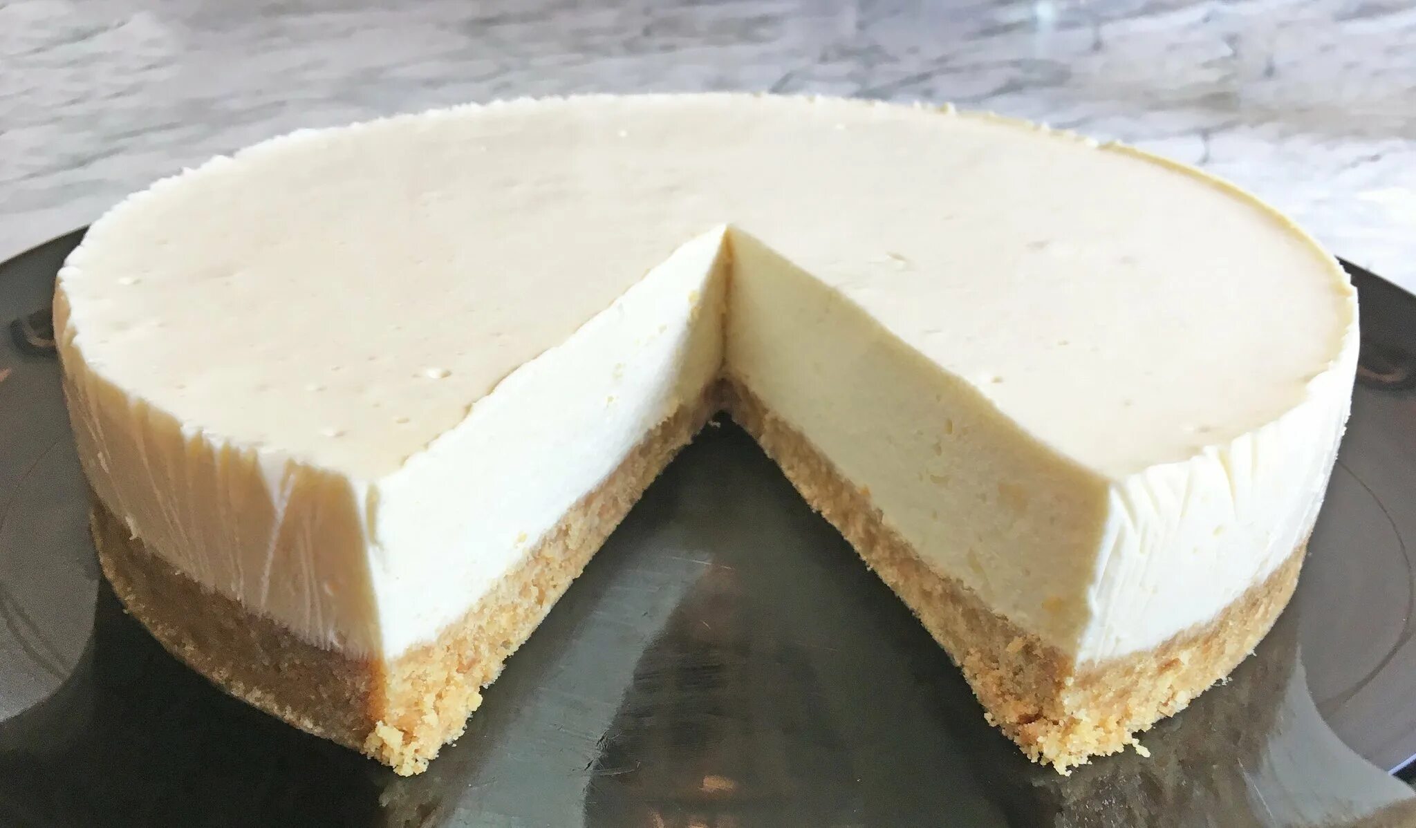 Чизкейк из творога и печенья без желатина. Чизкейк без выпечки / no-Bake Cheesecake / творожный чизкейк. Домашний чизкейк из творога и печенья без выпечки. Чизкейк из печенья без выпечки. Чизкейк из творога и печенья с желатином.