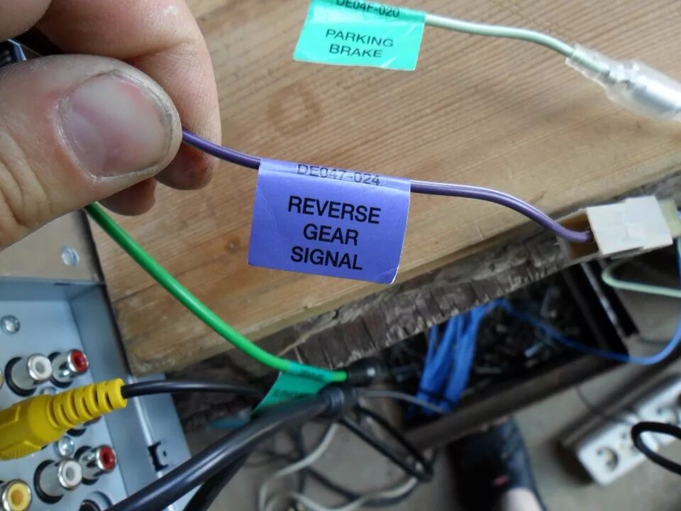 Signal input check video cable
