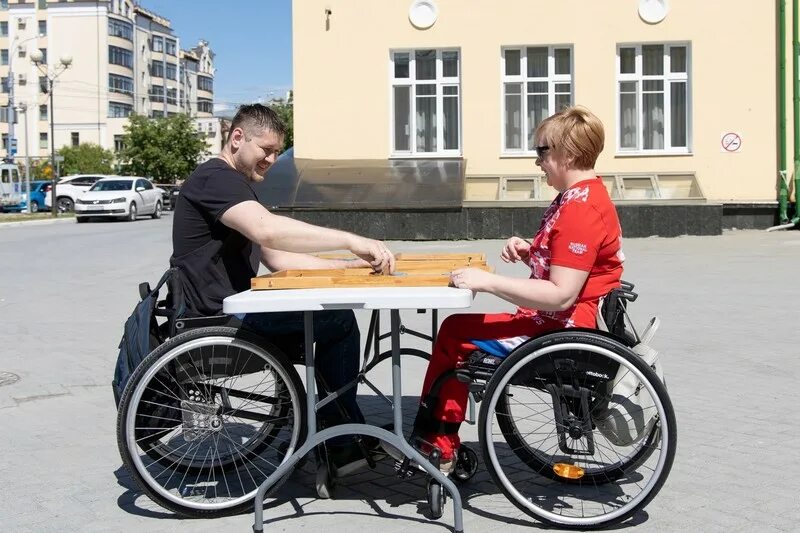 Дети инвалиды в школе. Домашнее обучение школы инвалидам. Дети инвалиды обучающиеся на дому. Дети с овз. Дети школа инклюзия.