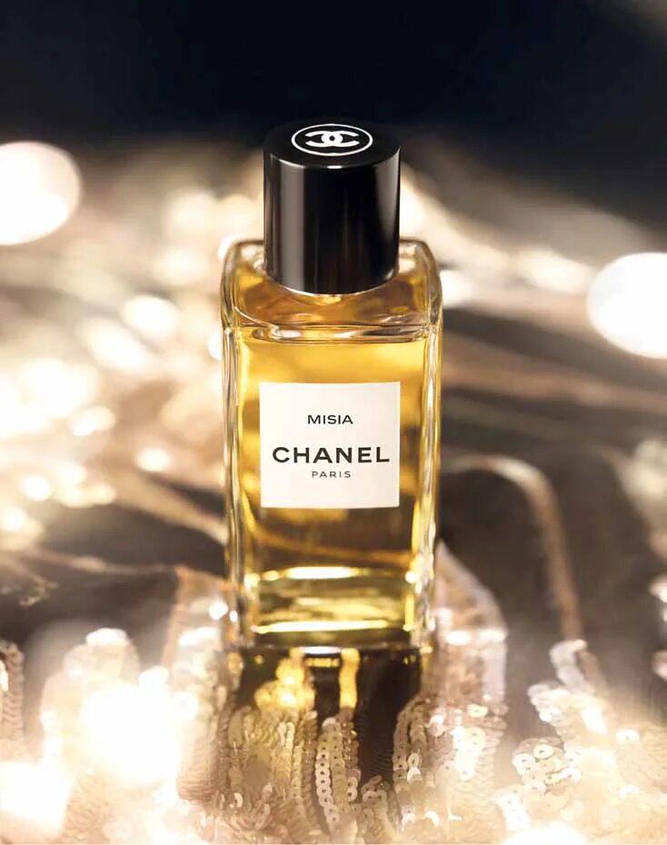 Запах дорогого парфюма. Духи Шанель Misia. Chanel Perfume. Chanel Fragrance. Парфюмер Шанель.