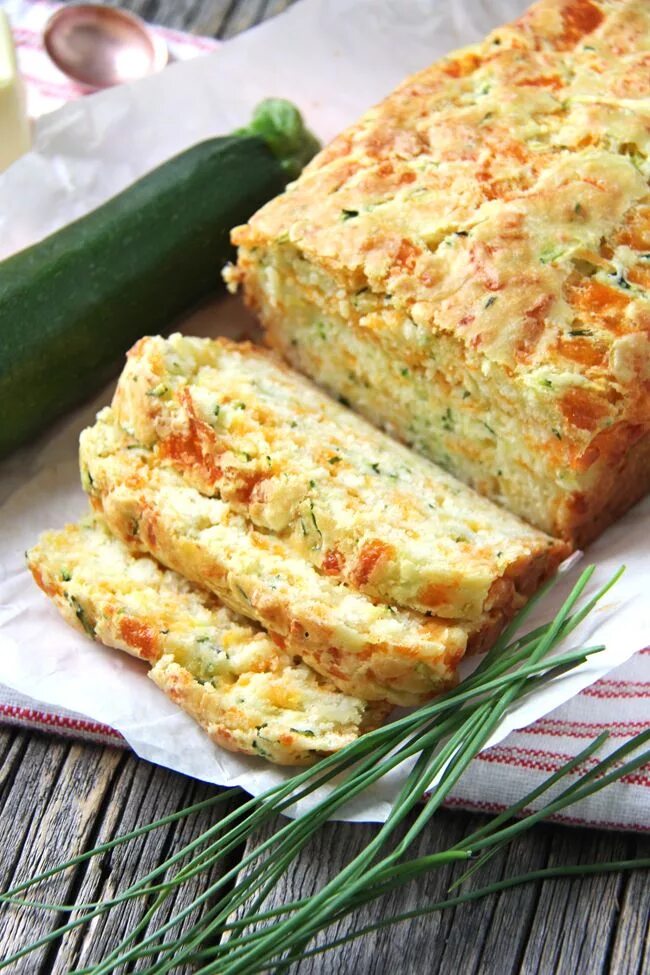 Куриные шарики в сливках. Рецепты из самых простых продуктов. Вторые блюда на скорую руку. Вкусный ужин фото. Красивые блюда из кабачка.