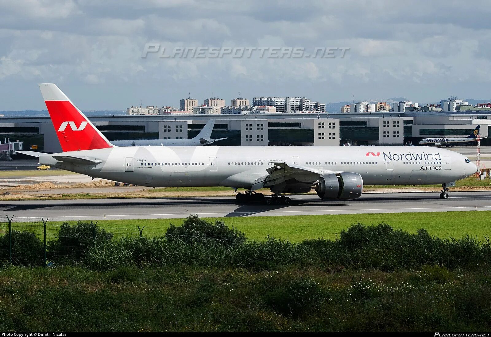 Северный ветер б. Nordwind Airlines Боинг 777. Boeing 777-300er Северный ветер. Норд Винд 777-300. Боинг 777 300 er Норд Винд.