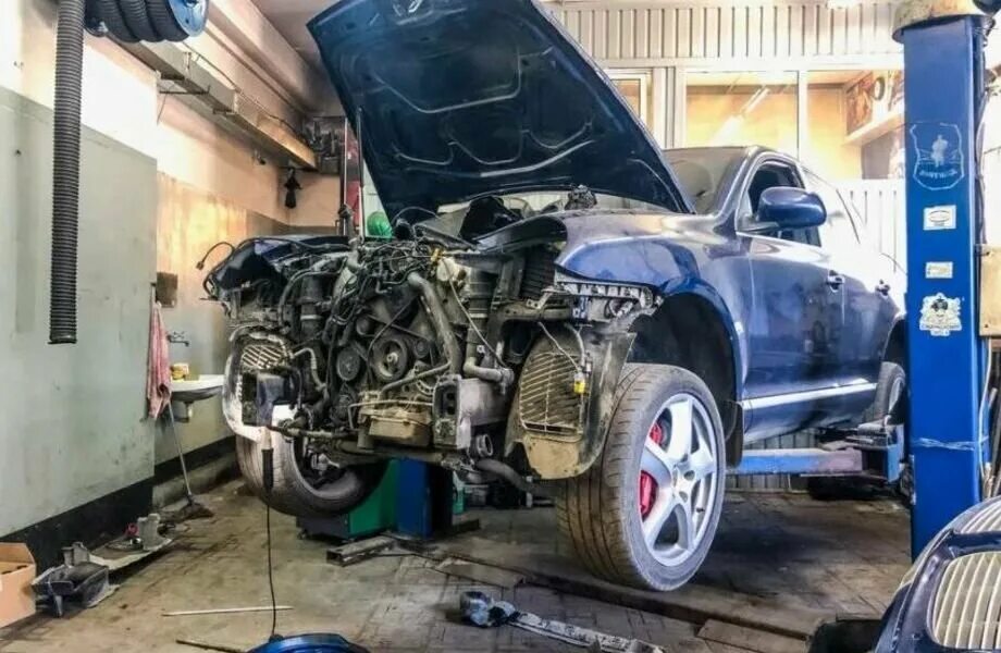 то автомобиля. тех обслуживание машины. автомеханик. техническое обслуживание автомобиля. ремонт машины на дому москва.