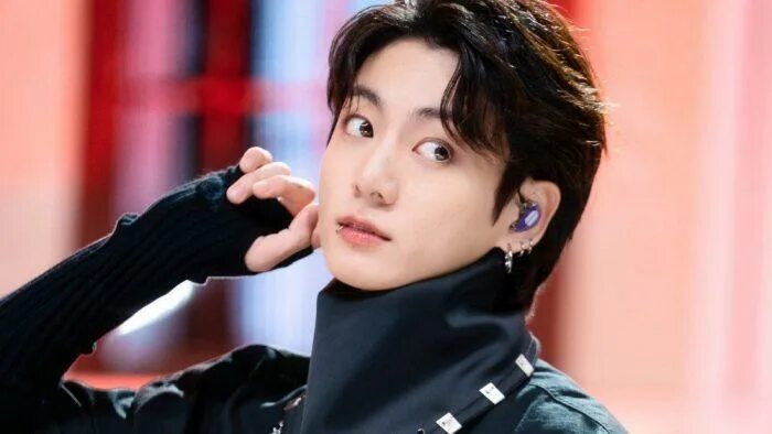 Как выглядит чонгук в 2025 году He’s such an angel": BTS' Jungkook wins ARMYs praise for donating ₩ 1 billion to