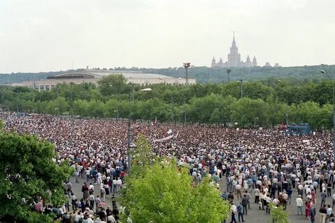 25 май москва
