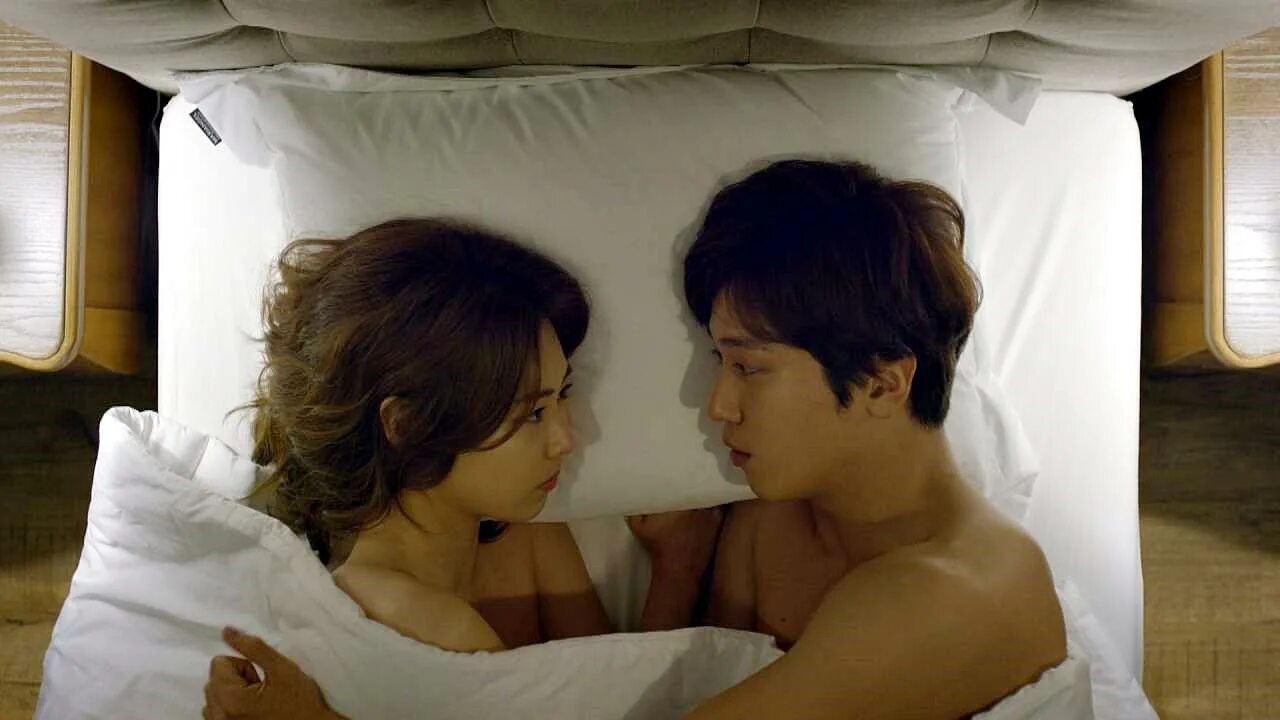 Han so Hee Bed. Bed Scene. Вивиан Су Bedscene. See the package