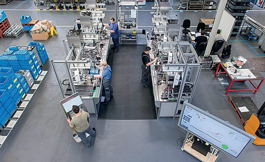 Sharing factory. Завод электроники solaredge. industry 4.0 germany. industry 4.0 factory. american manufacturing factory.