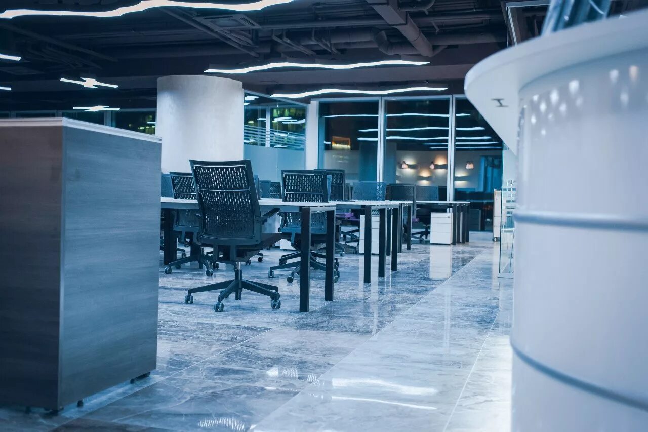 Кабинет офиса арт. Hh офис. Офисная комната. Даунлайт офис. Фотостудия в стиле офис.