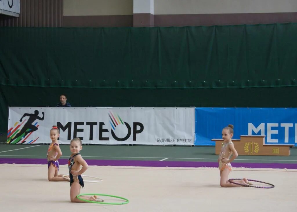 Турнир по художественной гимнастике в жуковском. Художественная гимнастика жуковский метеор. Спортивная гимнастика жуковский. Клуб метеор по художественной гимнастике. Спортивная гимнастика жуковский.