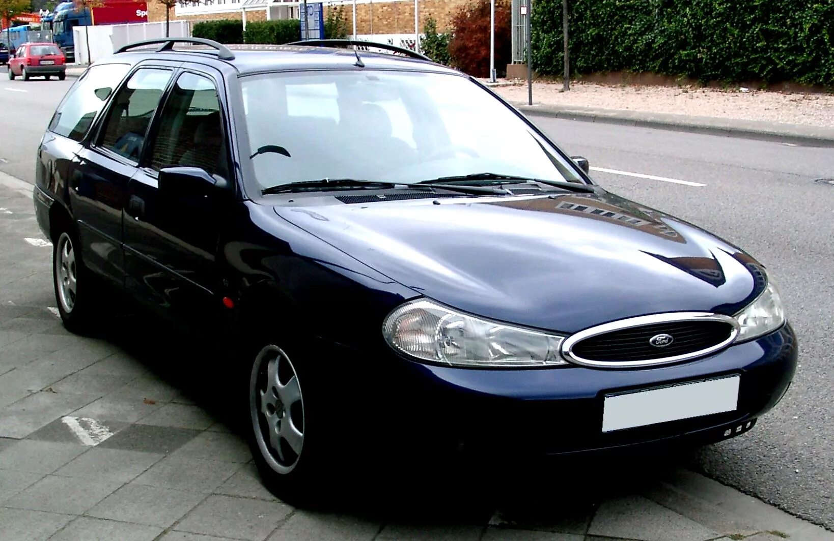 Ford Mondeo 2. Форд Мондео 2 универсал. Ford Mondeo 1 универсал. Ford Mondeo 1998 универсал.