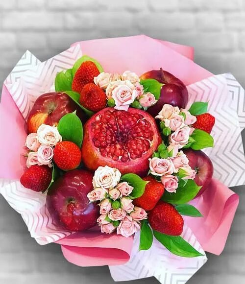 Съедобные букеты из фруктов. Фруктовые букеты красноярск. Фруктовые букеты красноярск. Съедобный букет для мамы на день рождения. Букеты из фруктов красноярск.