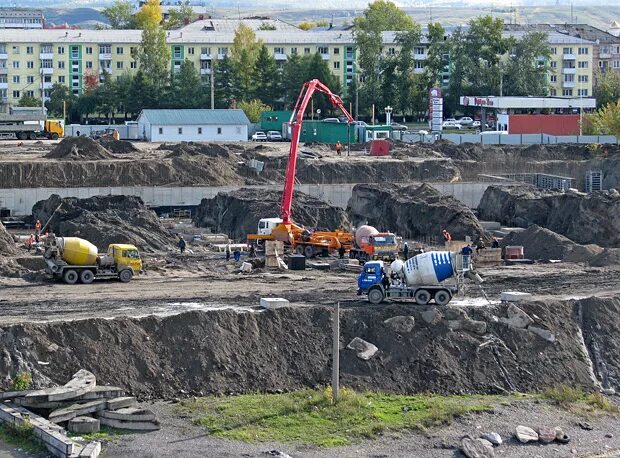 Красноярский центр строительства. Жк южный берег красноярск. Красноярский центр строительства. Красноярск достромичательности. Трц планета красноярск.