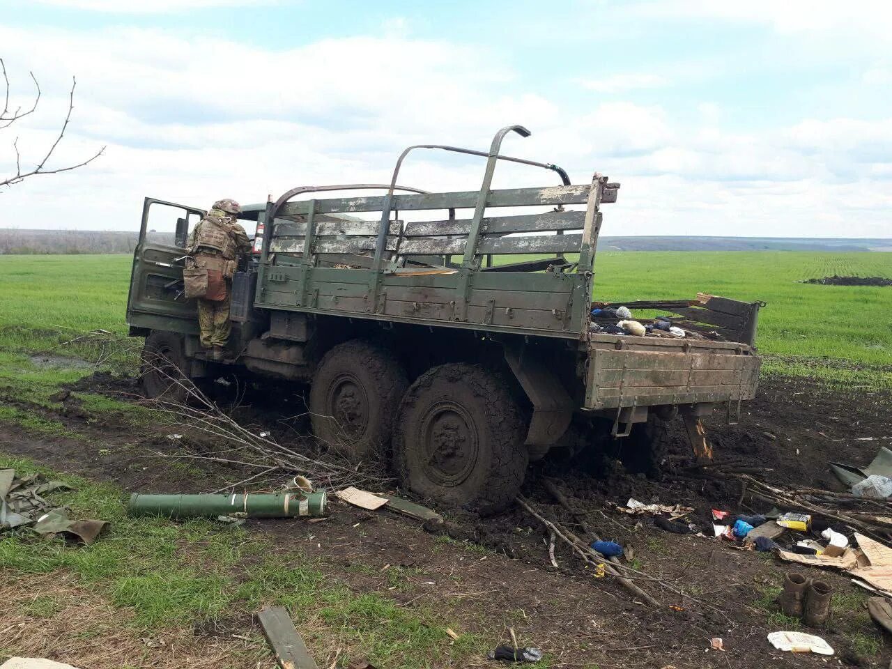 Новости с фронта 15.03 24. ЗИЛ 131 подбитый. Уничтоженный ЗИЛ 131 ВСУ. Мертвые украинские военные.