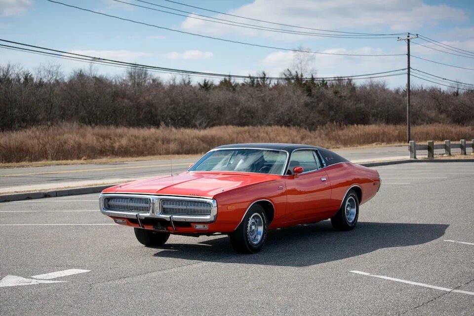 B 1972. Dodge Charger se 440 Magnum 19s.