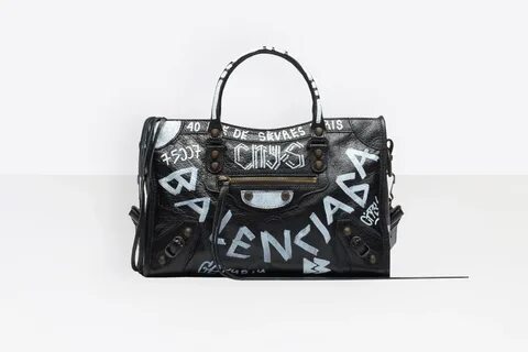 Balenciaga graffiti