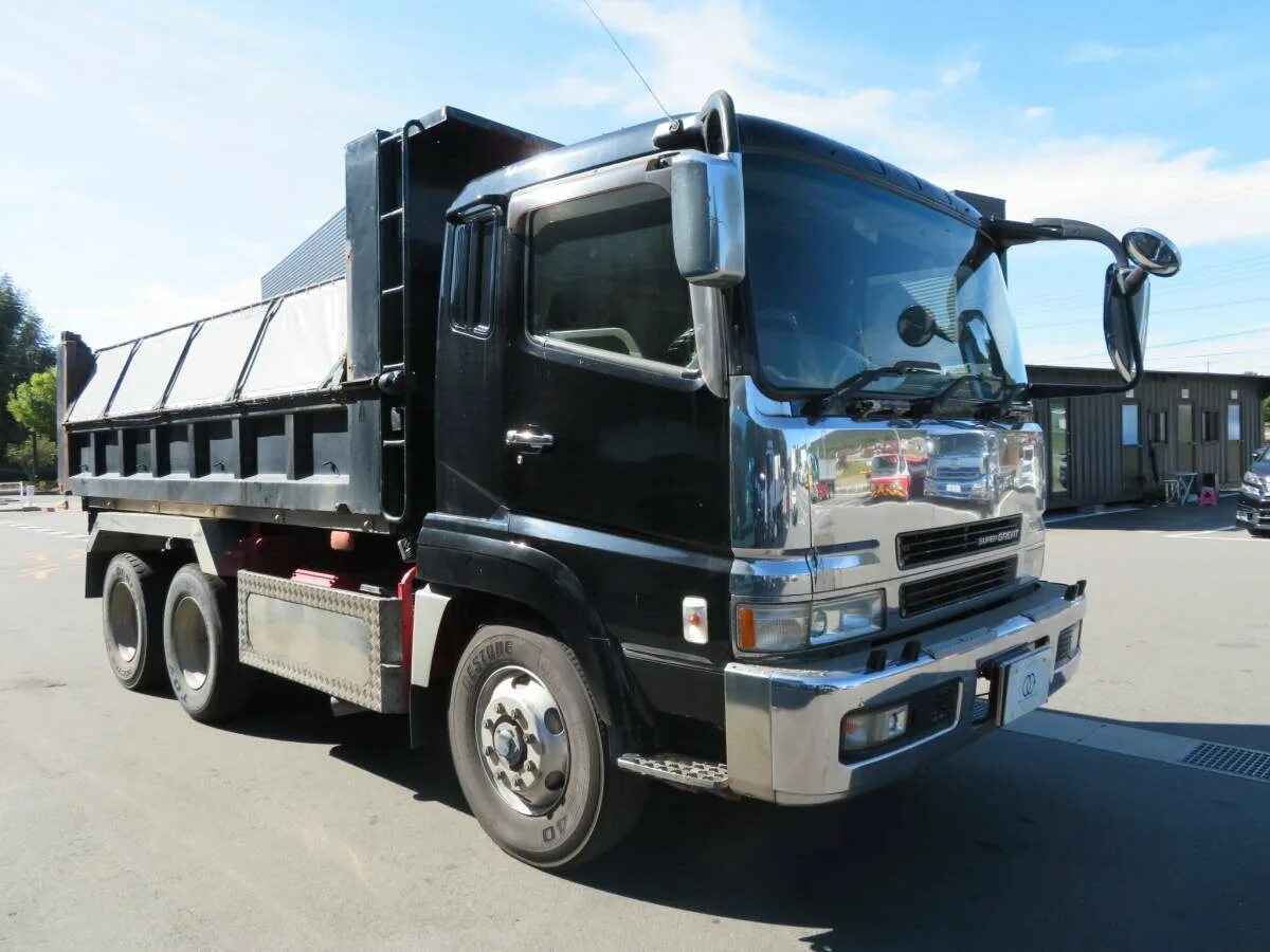 Продажа японских грузовиков. Самосвал Mitsubishi Fuso. Mitsubishi Fuso самосвал 5 тонн. Fuso Canter самосвал. Mitsubishi самосвал 3т Fuso fg532.