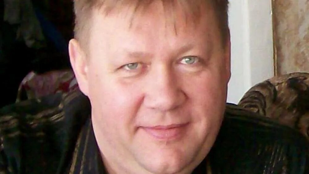 Яшенин виктор васильевич брянск. Поморцев валерий александрович брянск гимназия 3. Брянск директор. Игорь сороковой брянск. Директор школа 72 константин василенко.