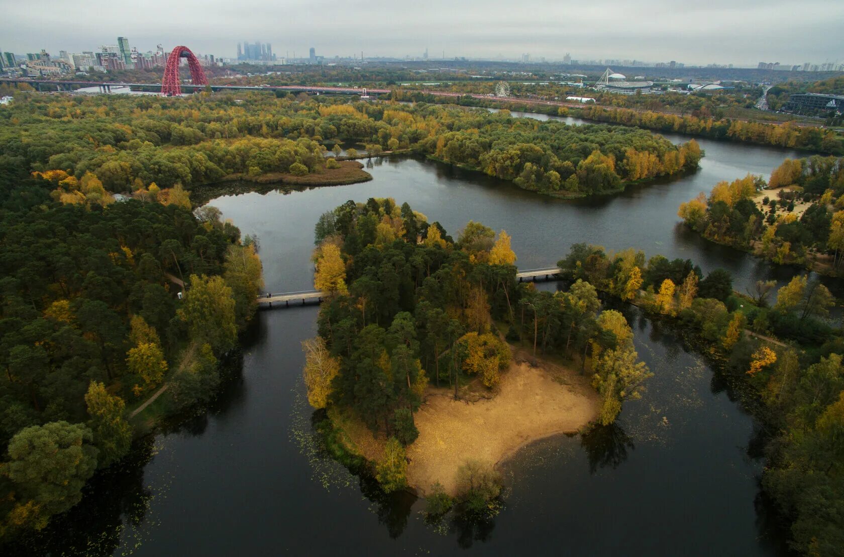 Серебряный бор москва хорошевское. Заповедник серебряный Бор Москва. Лесопарк серебряный Бор. Остров серебряный Бор Москва. Памятник природы серебряный Бор.