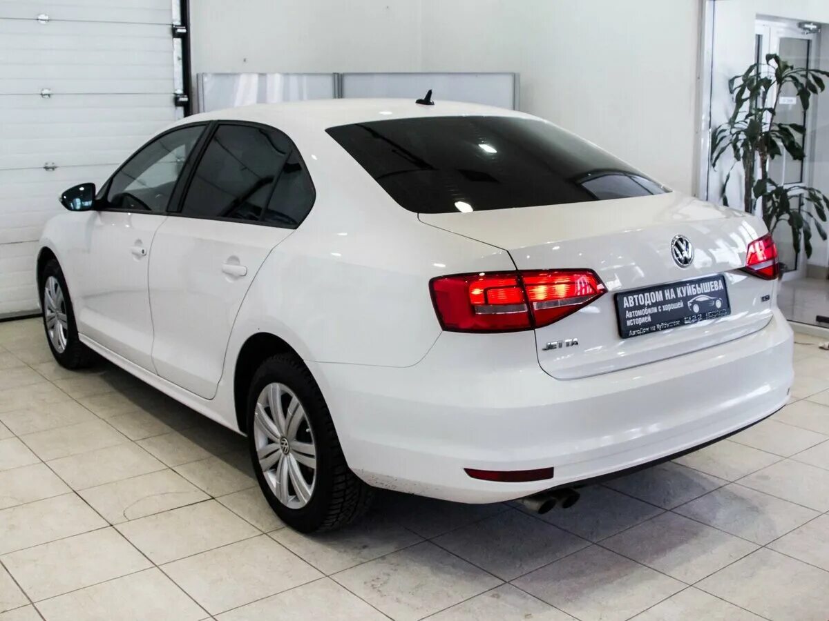 Volkswagen jetta рестайлинг. Фольксваген Джетта 6 Рестайлинг. Volkswagen Jetta 6 Рестайлинг. VW Jetta 2015. Volkswagen Jetta 2015 белая.